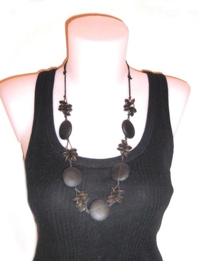 Collar madera monocolor 