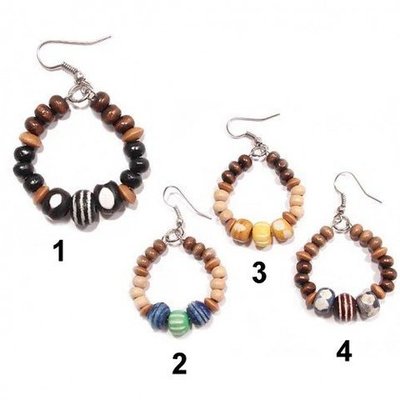 Pendientes madera círculo bolitas