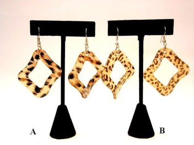Pendiente irregular animal print
