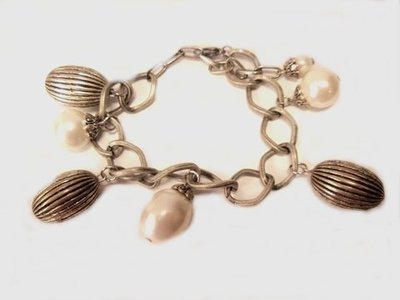 Pulsera cadena perla y bellota metal 425041