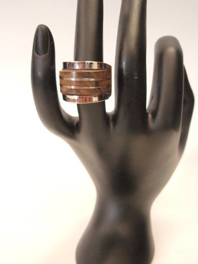 Anillo madera y acero