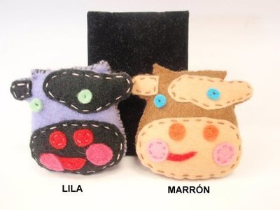 Broche fieltro Vaca moderna (Fabricado a mano)