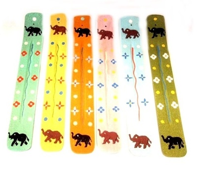 Tablilla porta incienso madera color Elefante