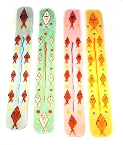Tablilla porta incienso madera color Pez