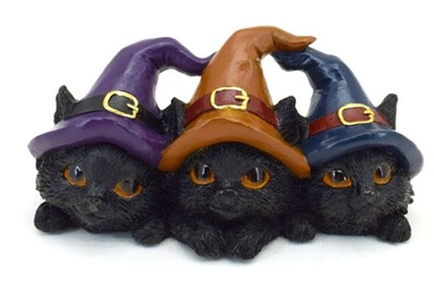 Trio de Gatos negros con sombrero de bruja