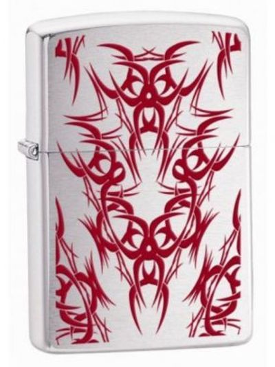 Zippo Tribal Hazard rojo